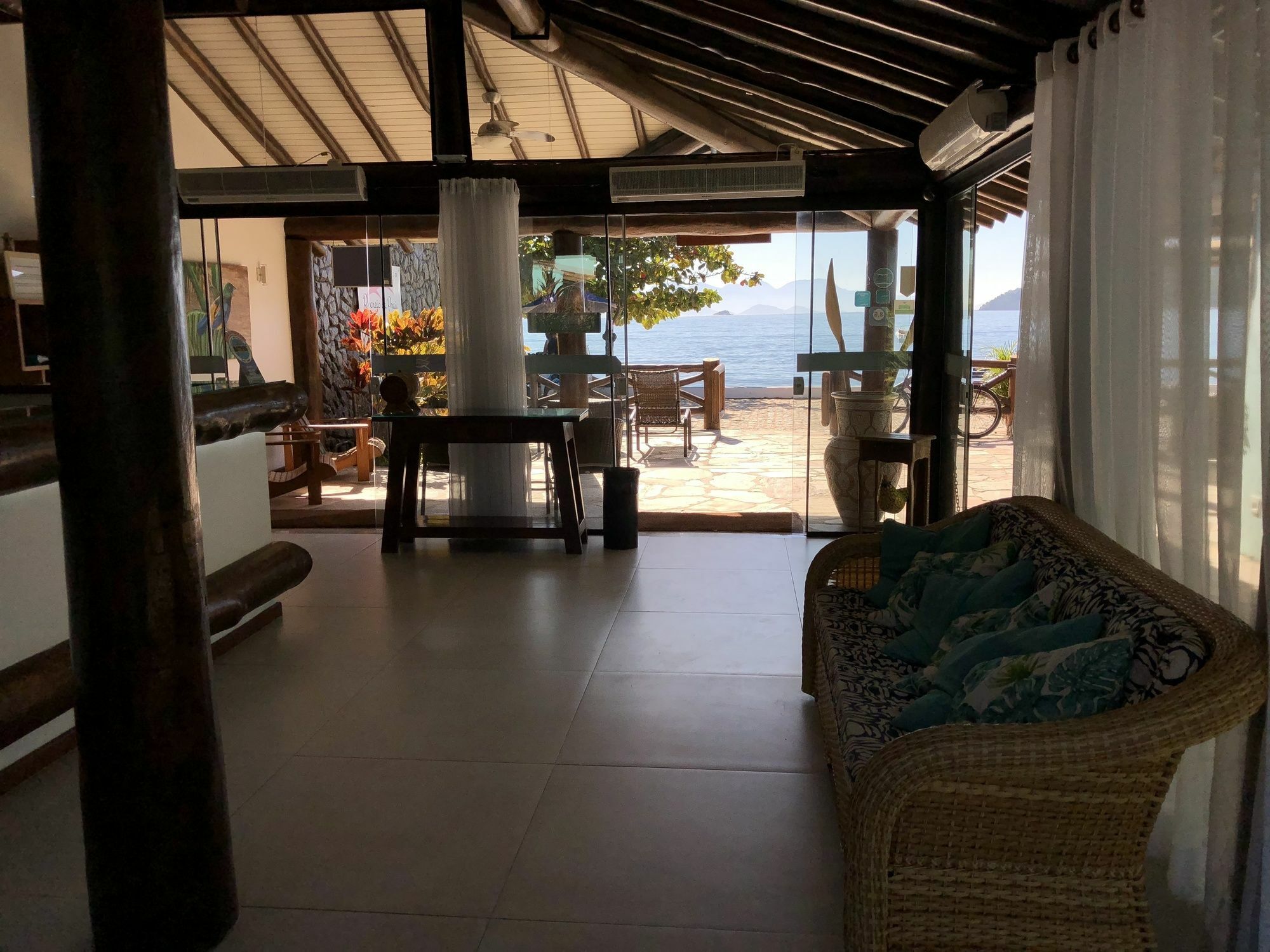 Pousada Recreio Da Praia Abraão Eksteriør billede